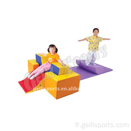 Équipements de gymnastique de jeu doux d&#39;enfants de sports d&#39;enfants